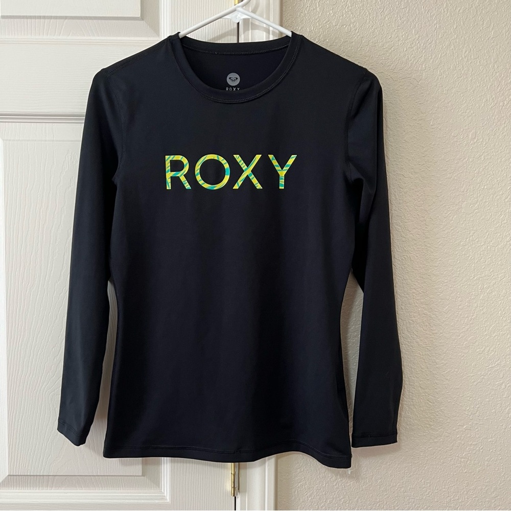Roxy Women’s Black Long Sleeve Rash Guard - Small